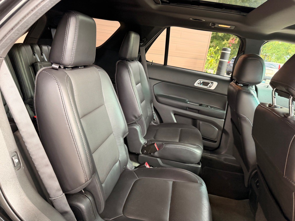 2014 Ford Explorer Image 18