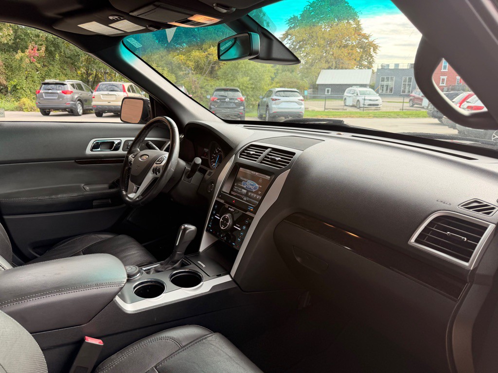 2014 Ford Explorer Image 20