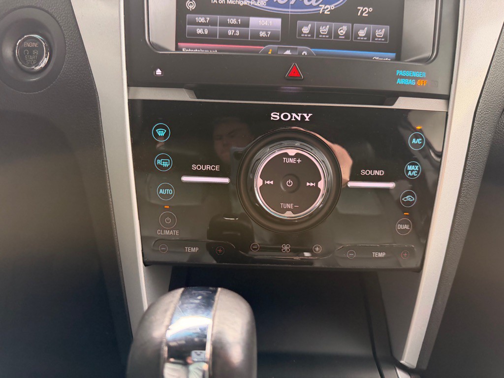 2014 Ford Explorer Image 29