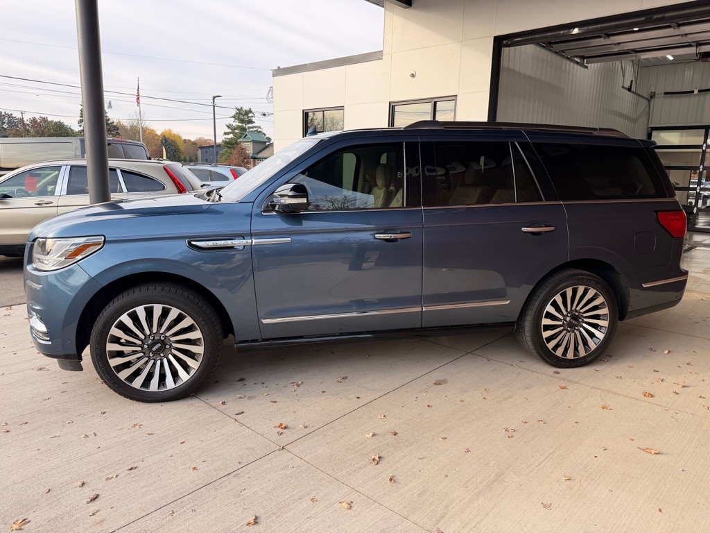 2018 Lincoln Navigator Image 4