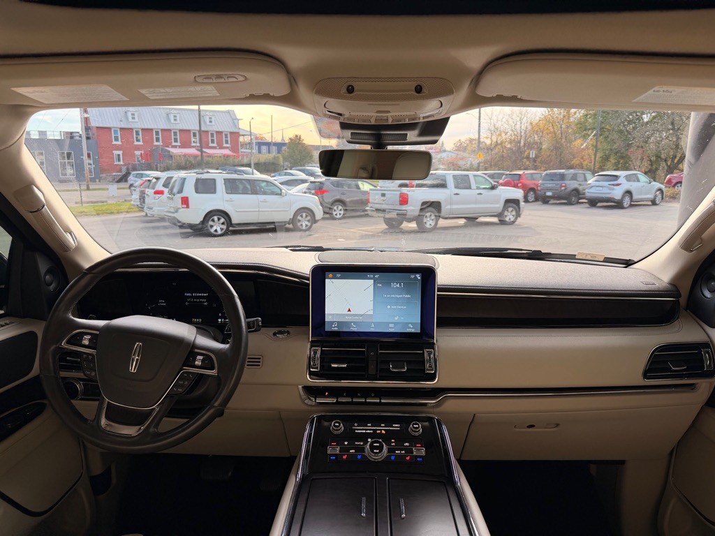 2018 Lincoln Navigator Image 20