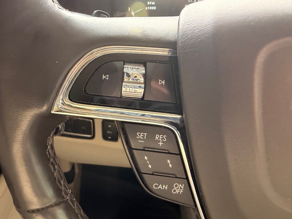 2018 Lincoln Navigator Image 22