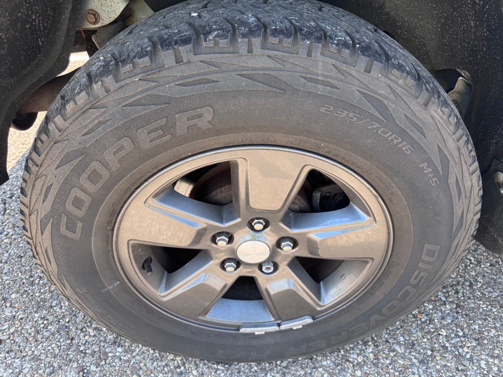 2012 Jeep Liberty Image 17
