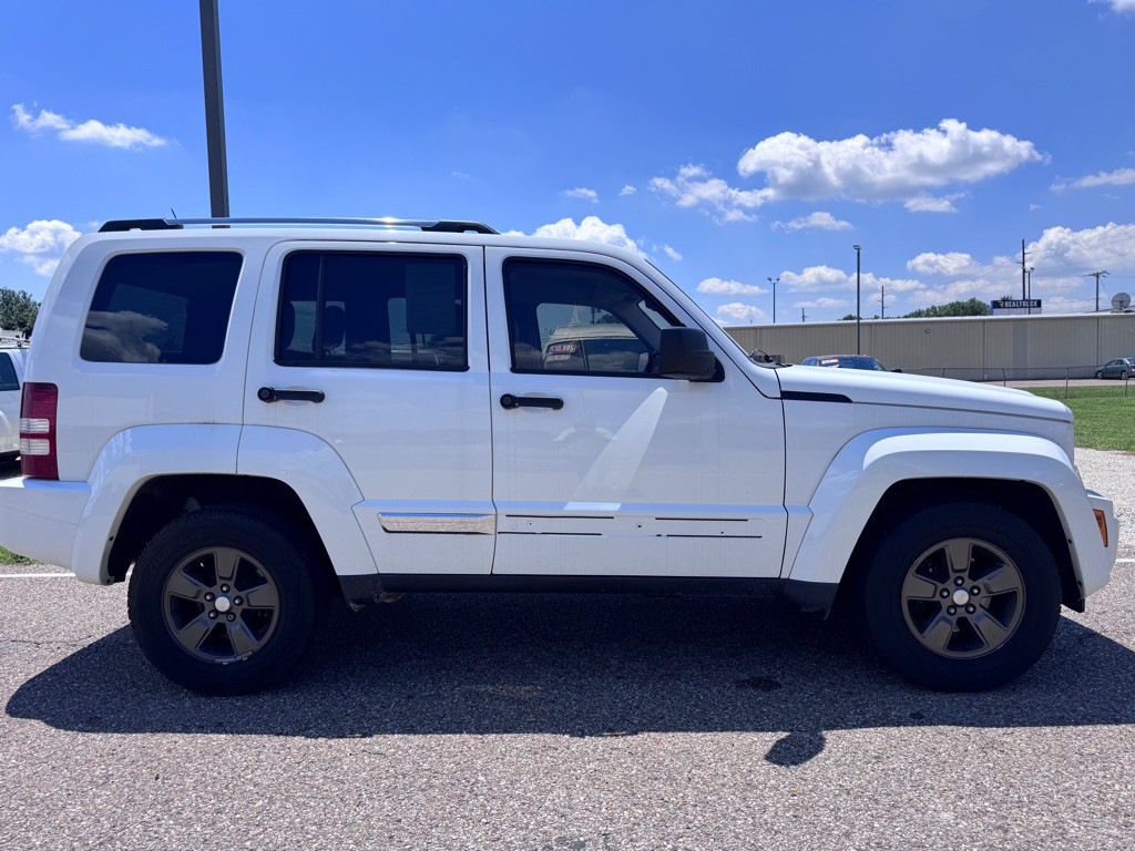 2012 Jeep Liberty Image 19