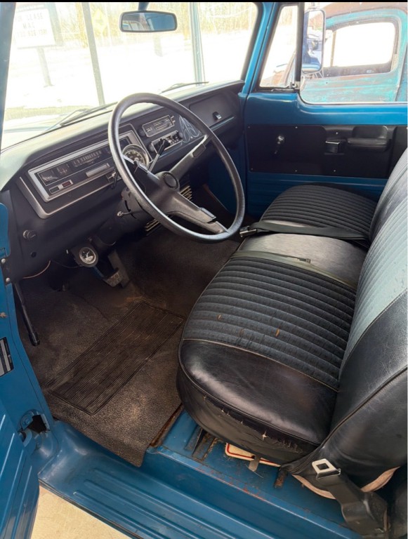 1970 Dodge Sweptline D100 Image 8