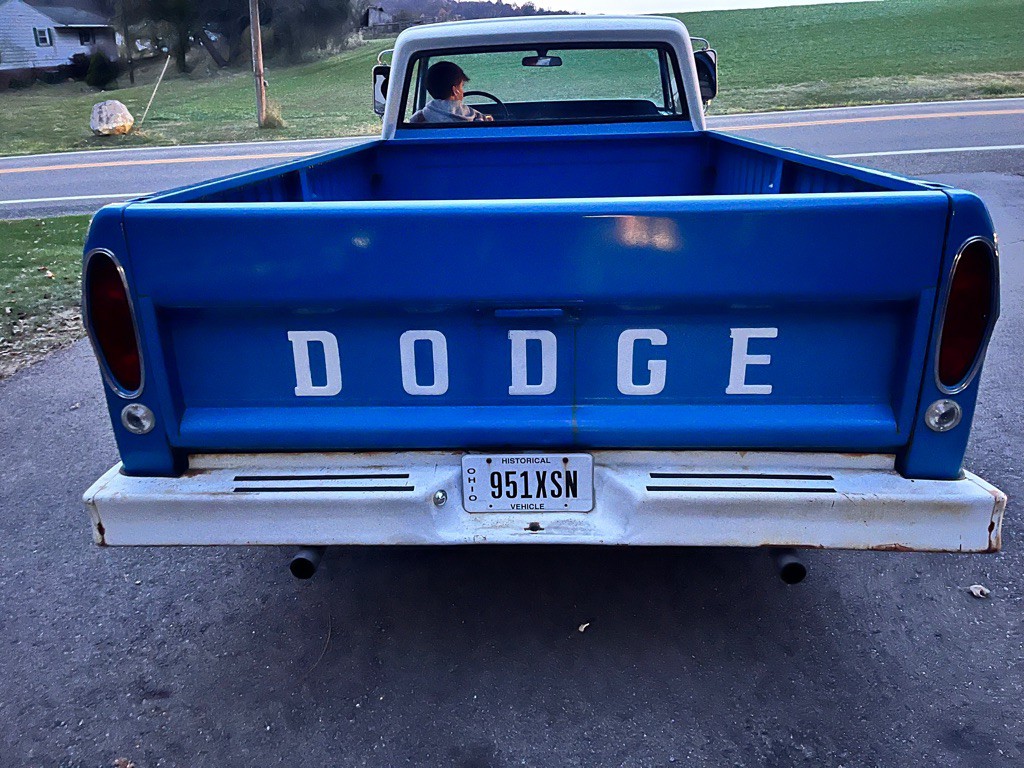 1970 Dodge Sweptline D100 Image 10