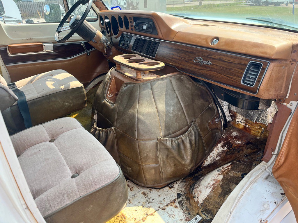 1978 Chrysler Sportsman Image 11