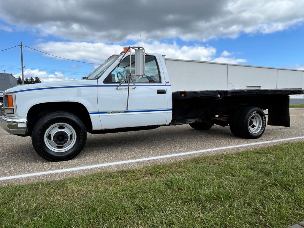 1990 Chevrolet C/K 3500 Image 9