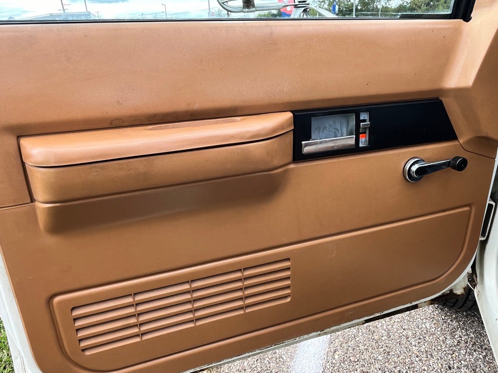 1990 Chevrolet C/K 3500 Image 14