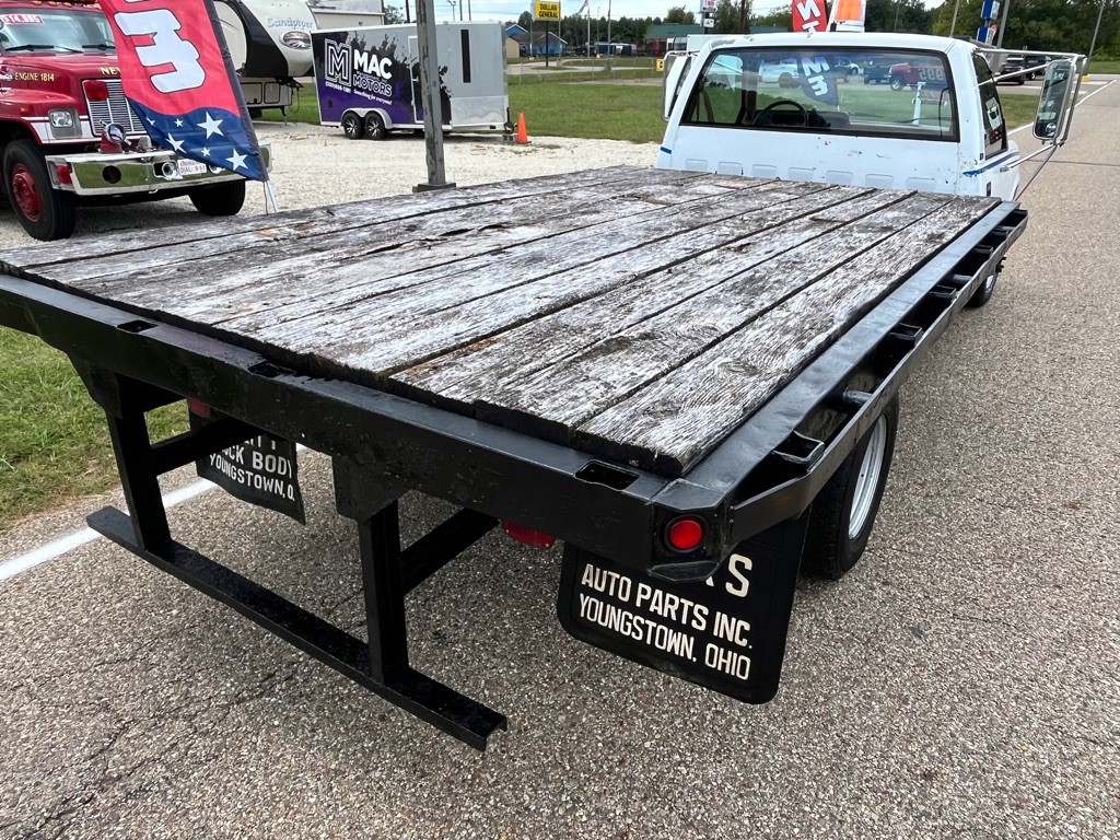 1990 Chevrolet C/K 3500 Image 17