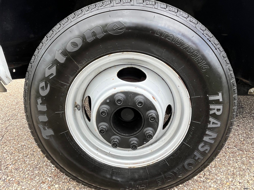1990 Chevrolet C/K 3500 Image 19