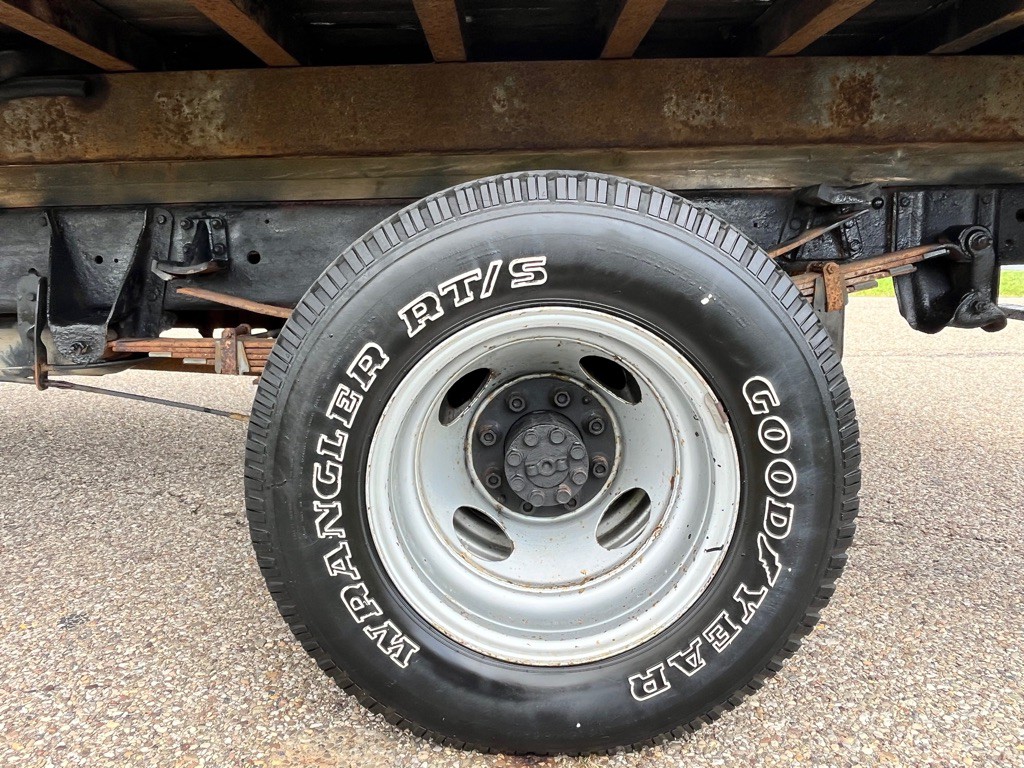 1990 Chevrolet C/K 3500 Image 22