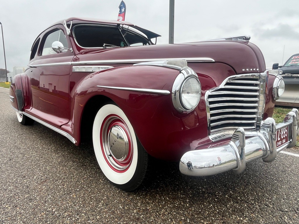 1941 Buick Super Image 1