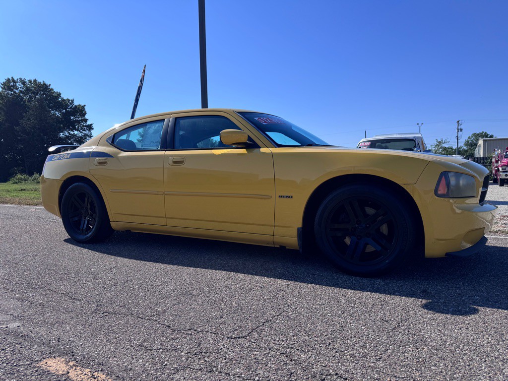 2006 Dodge Charger Image 1