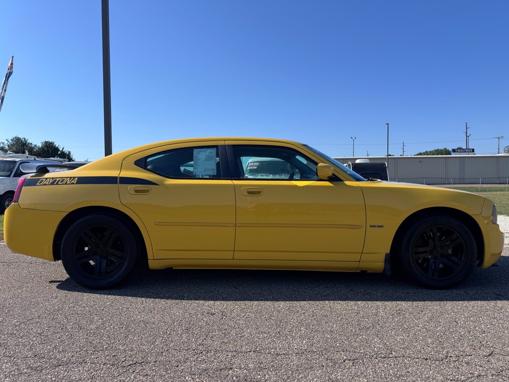2006 Dodge Charger Image 19