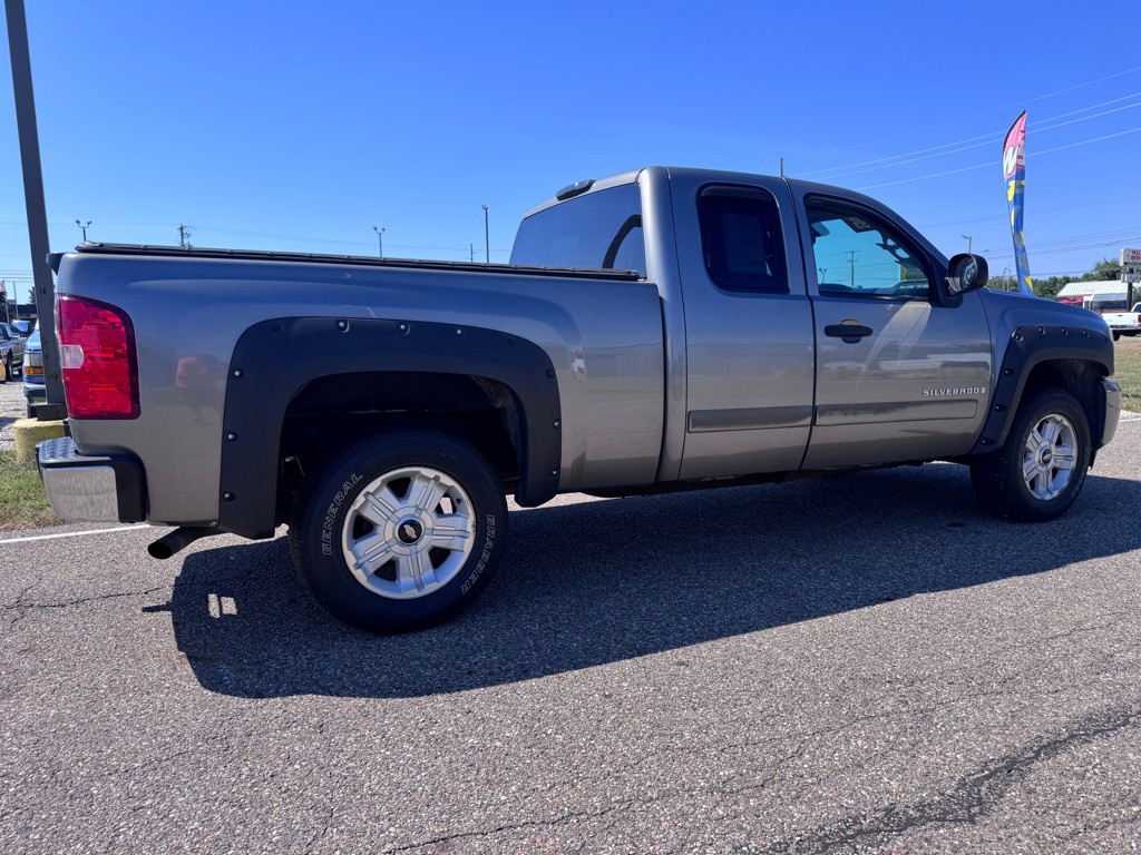 2007 Chevrolet Silverado 1500 Image 6