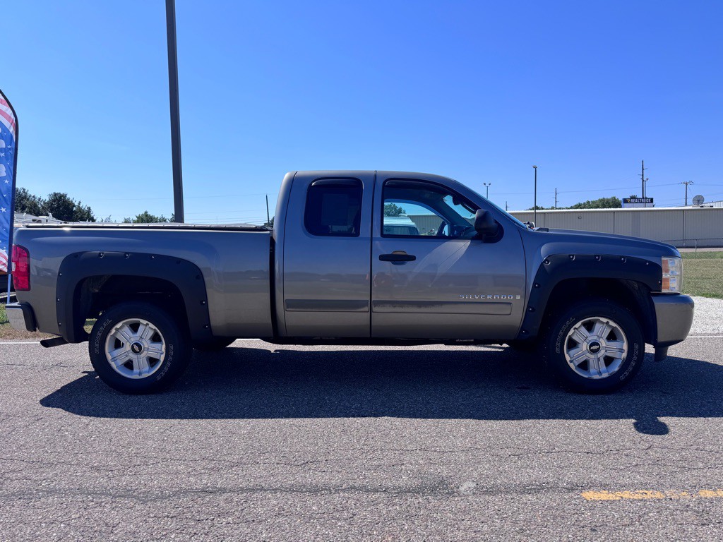 2007 Chevrolet Silverado 1500 Image 19
