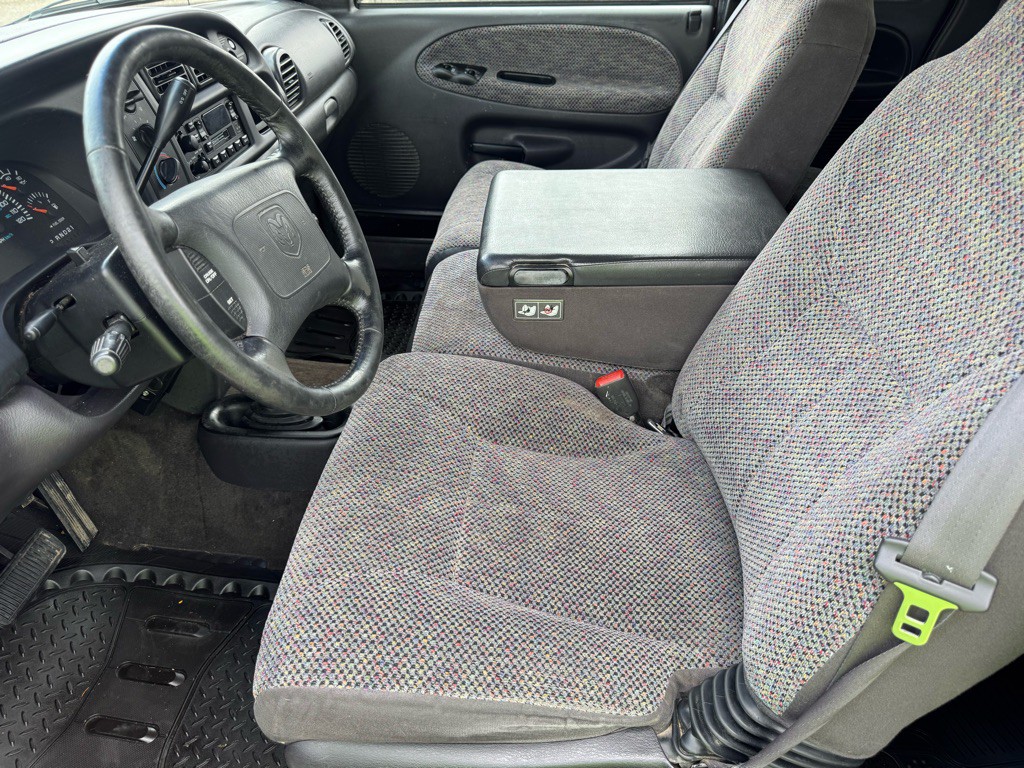 2001 Dodge Ram 2500 Image 11