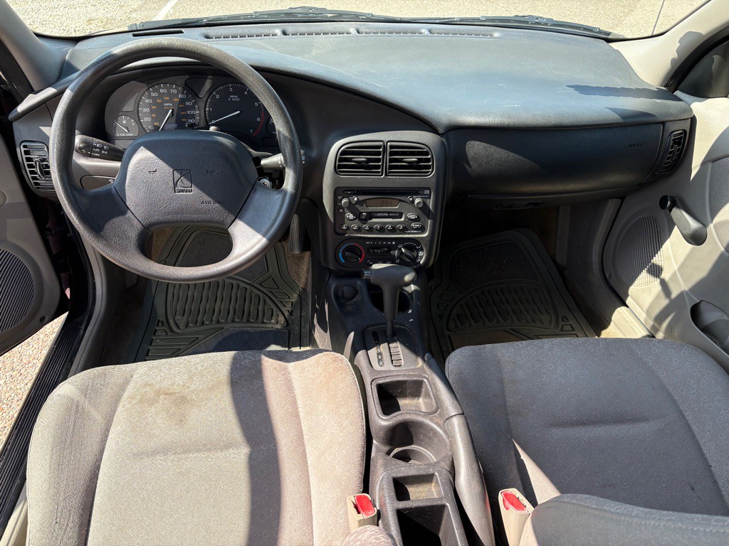 2001 Saturn SL1 Image 10