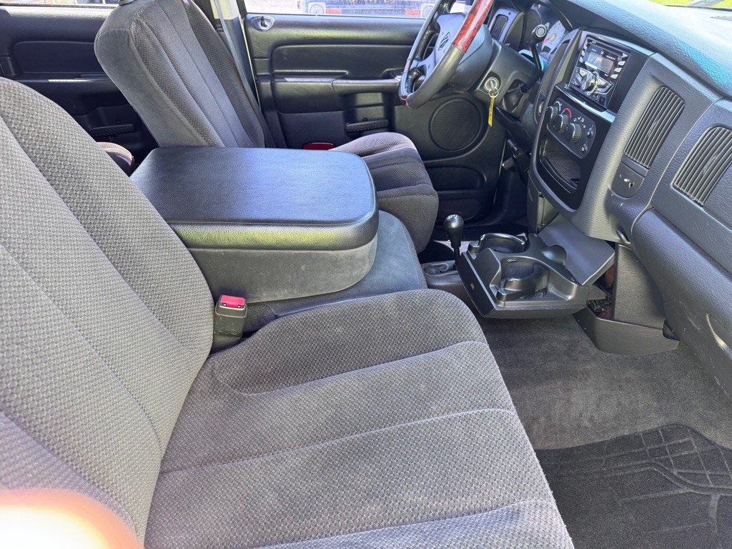 2002 Dodge Ram 1500 Image 9