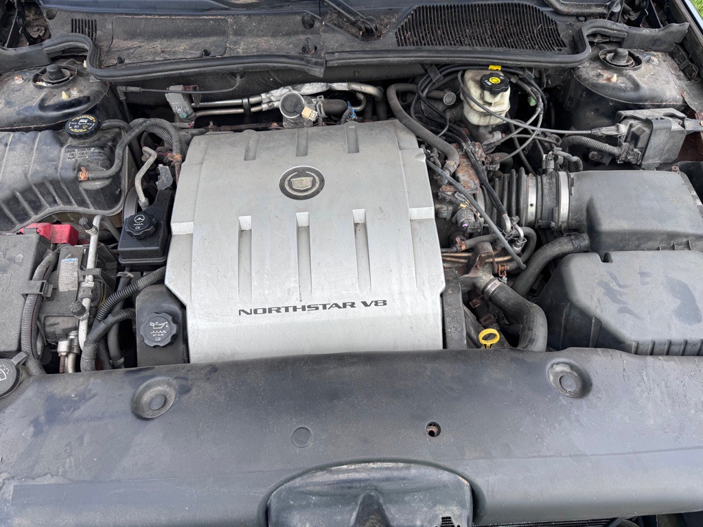 2005 Cadillac DeVille Image 5