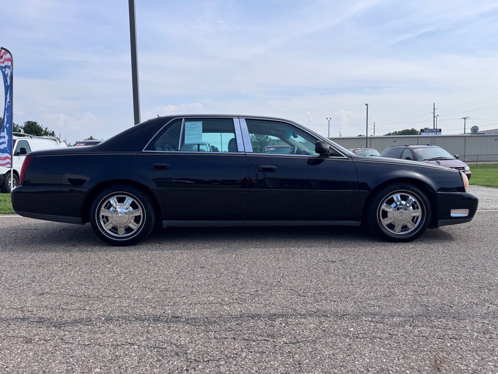 2005 Cadillac DeVille Image 19