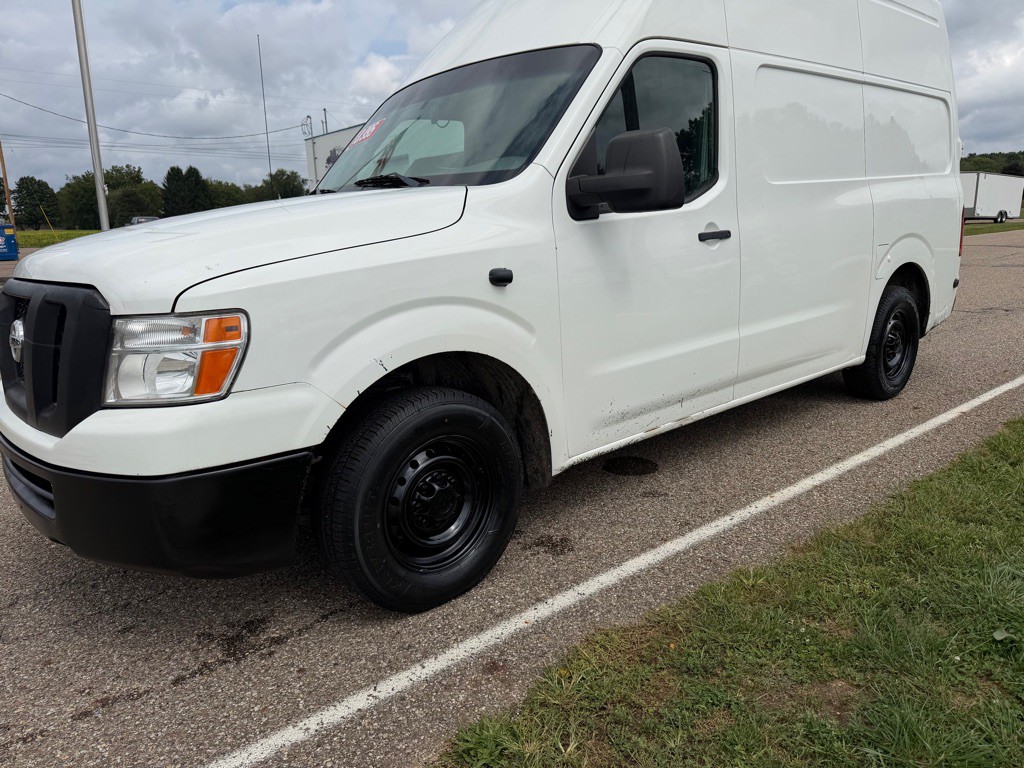 2019 Nissan NV Image 3
