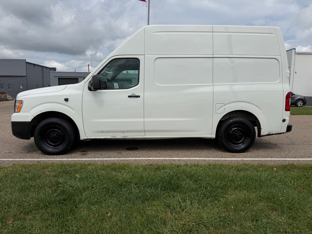 2019 Nissan NV Image 8