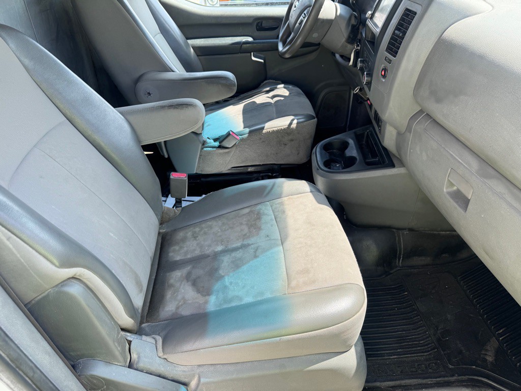 2019 Nissan NV Image 11
