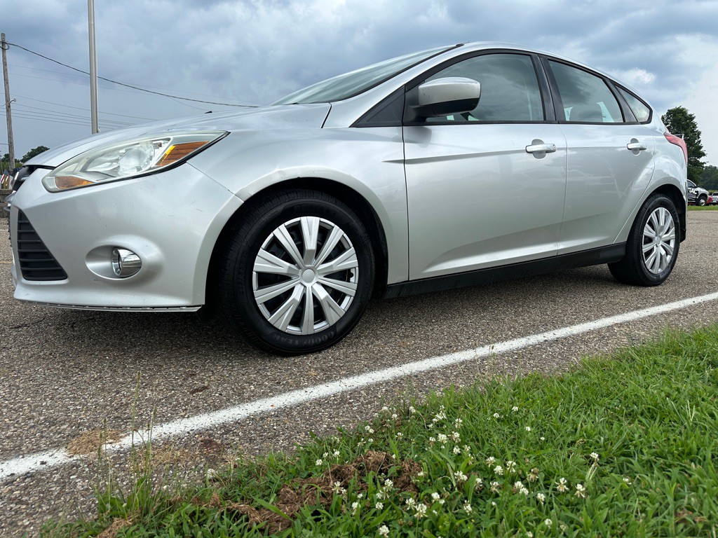 2012 Ford Focus Image 3