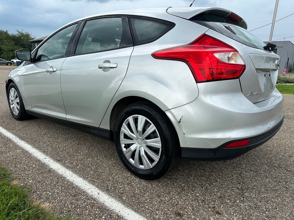 2012 Ford Focus Image 7