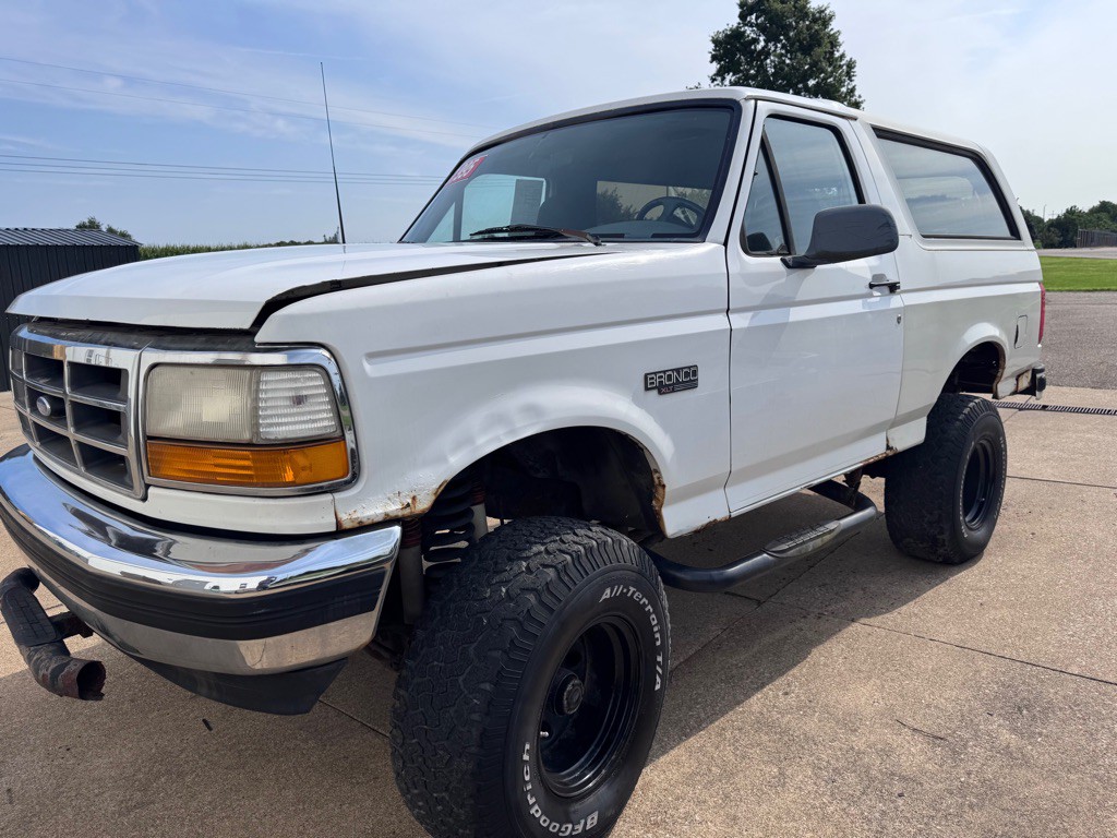 1995 Ford Bronco Image 3