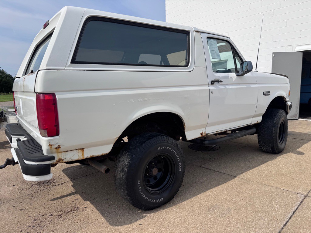 1995 Ford Bronco Image 6