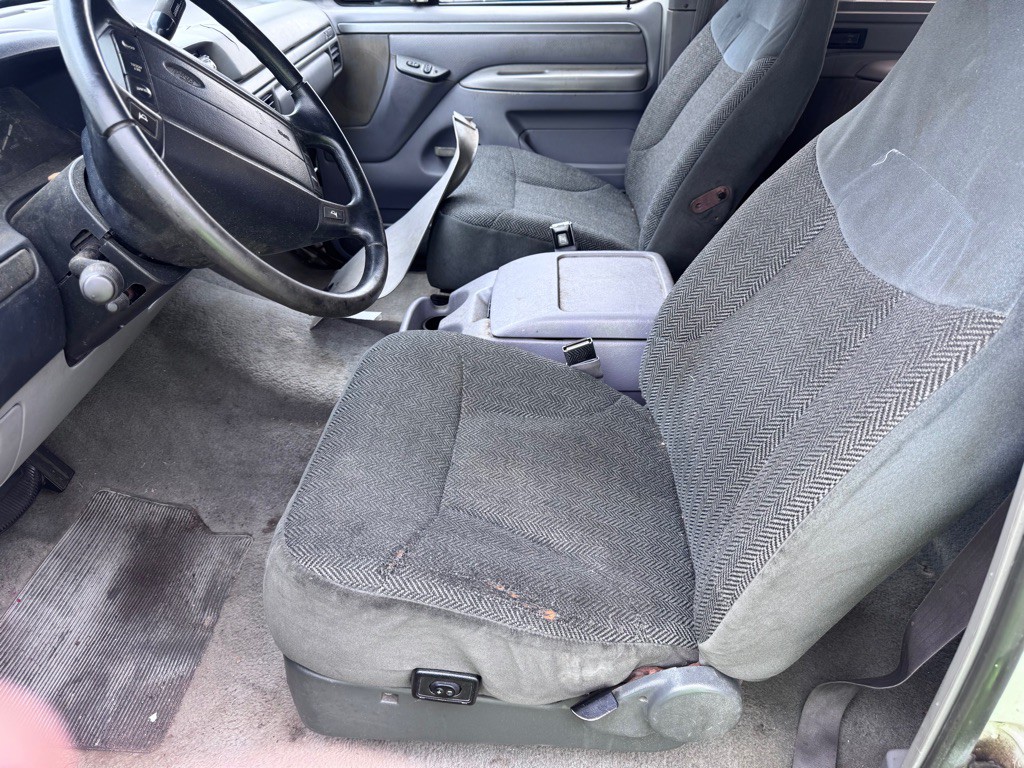 1995 Ford Bronco Image 9