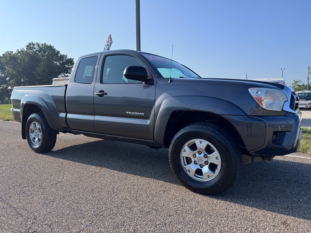 2012 Toyota Tacoma Image 1