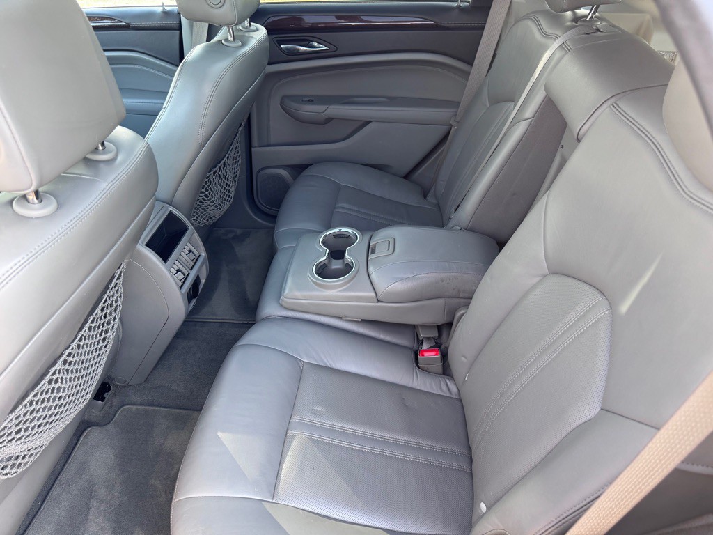 2010 Cadillac SRX Image 12