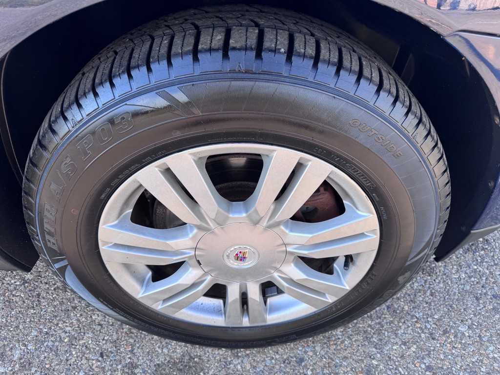 2010 Cadillac SRX Image 16