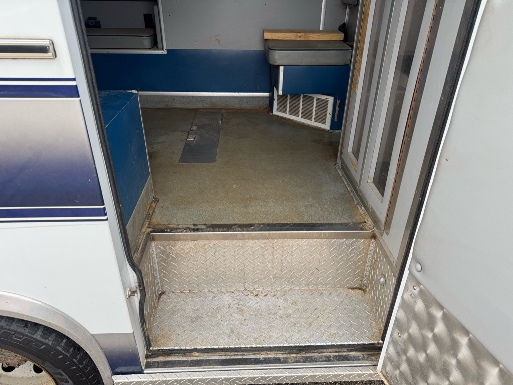 1992 Ford Econoline Image 16