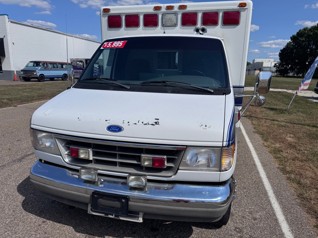 1992 Ford Econoline Image 4