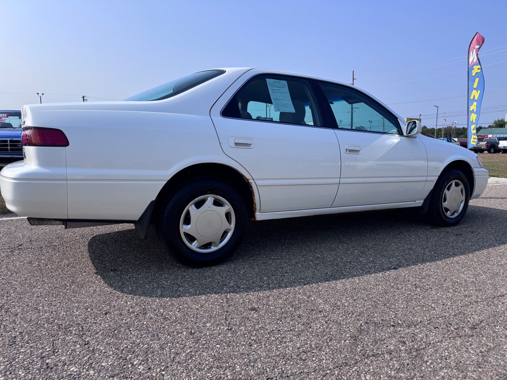 1999 Toyota Camry Image 6