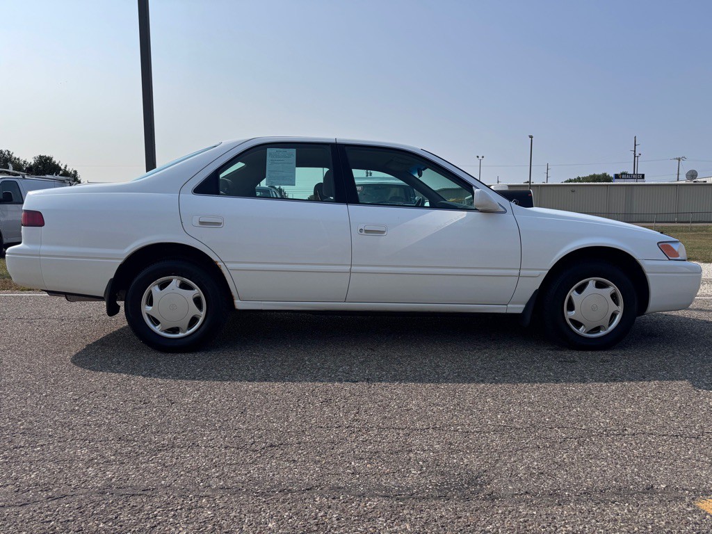 1999 Toyota Camry Image 19