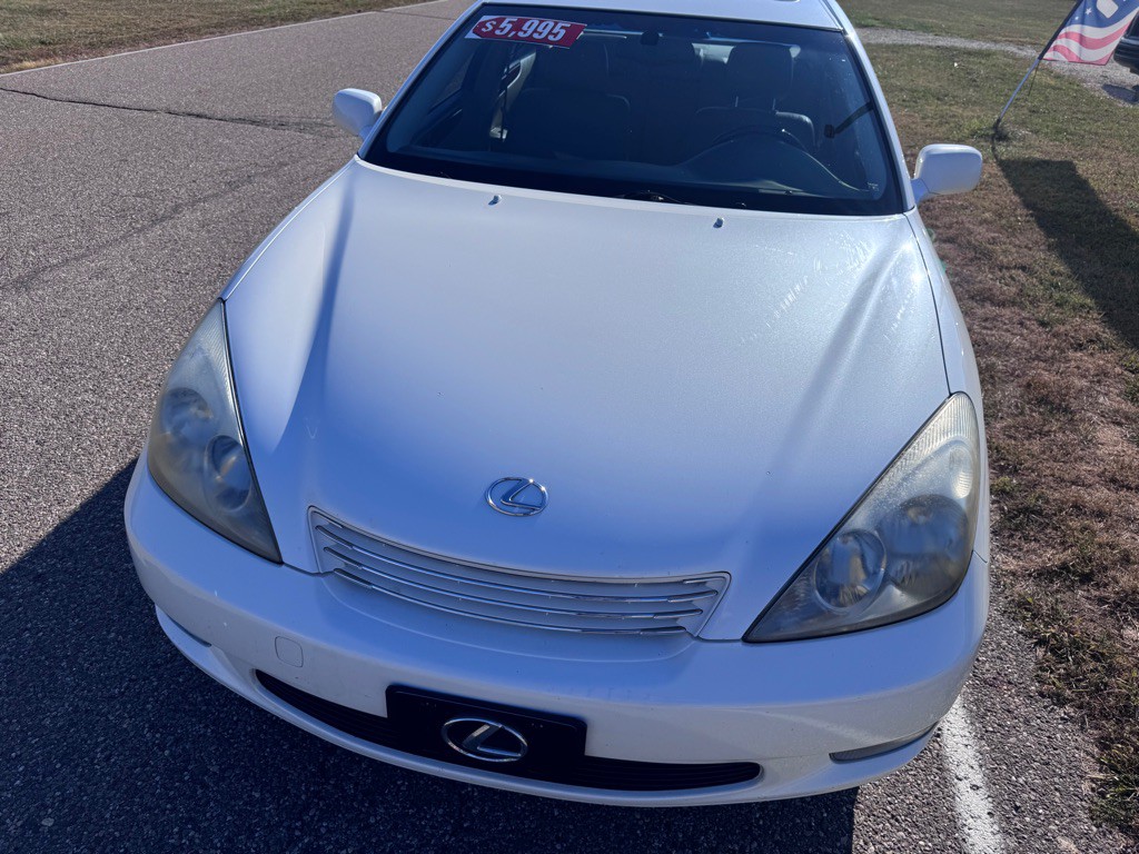 2004 Lexus ES 330 Image 4