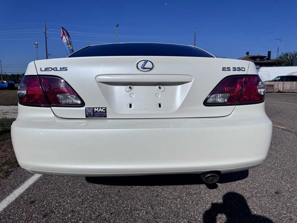 2004 Lexus ES 330 Image 14