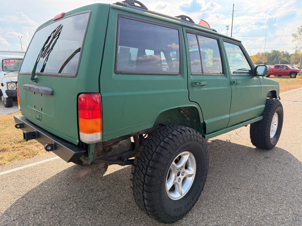 2001 Jeep Cherokee Image 6