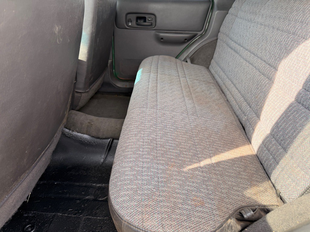 2001 Jeep Cherokee Image 14