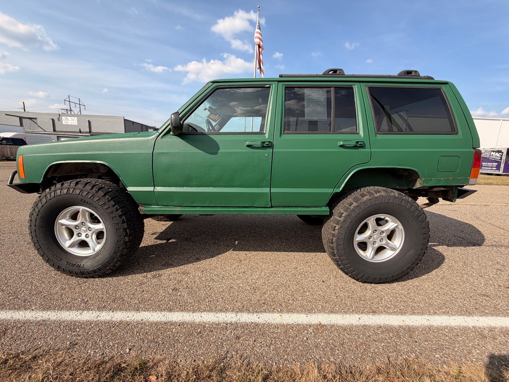 2001 Jeep Cherokee Image 8