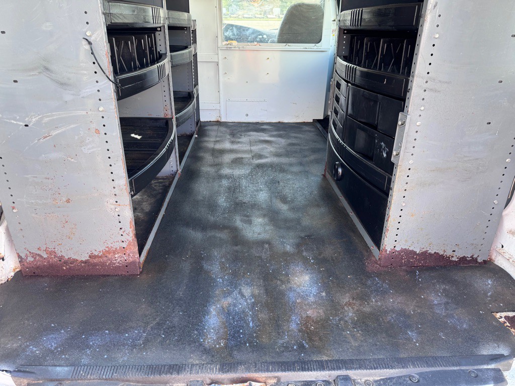 2007 Ford Econoline Image 12