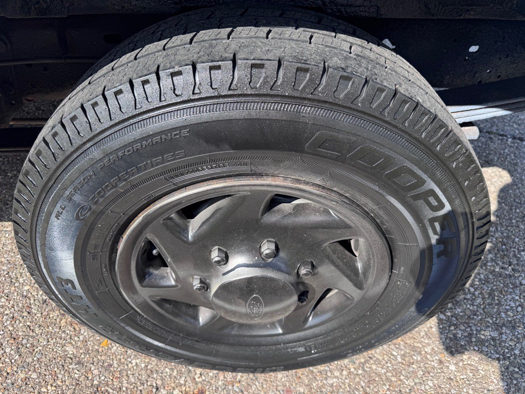 2007 Ford Econoline Image 17