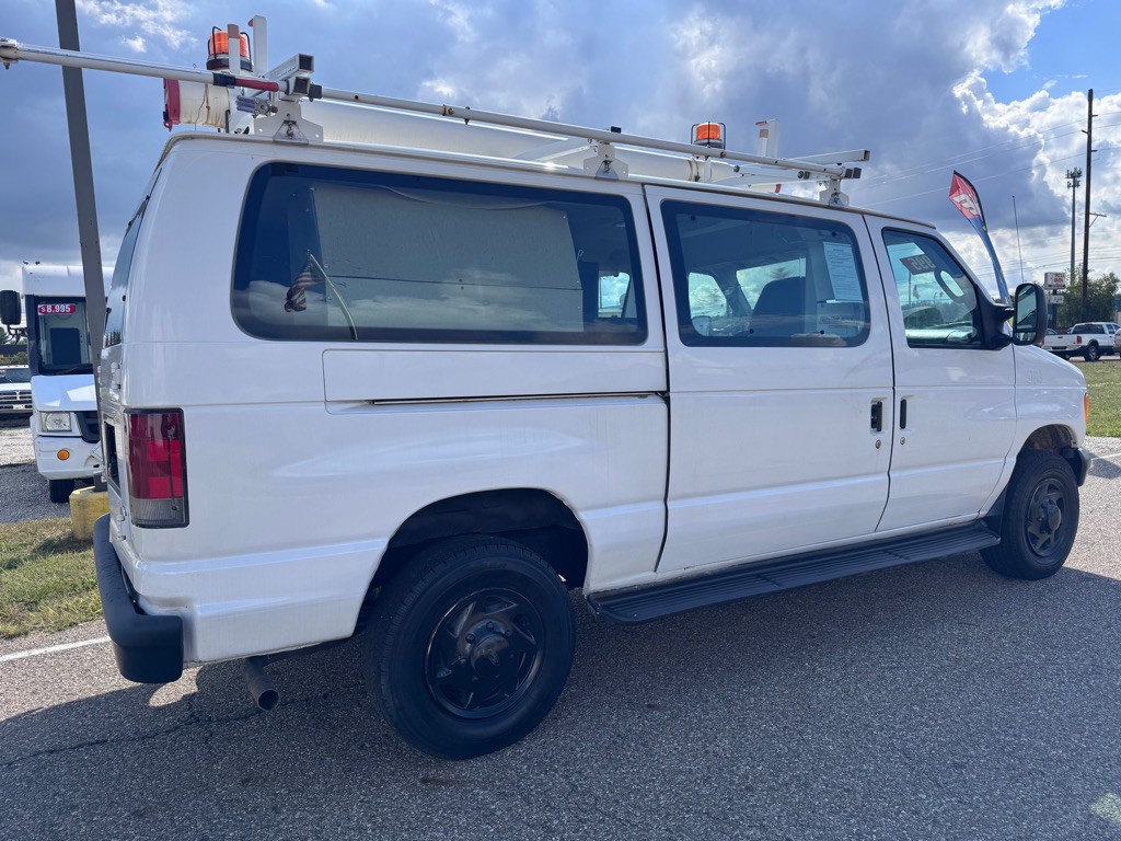 2007 Ford Econoline Image 7