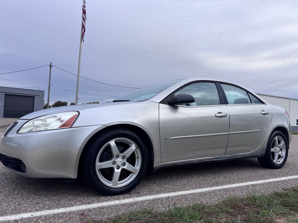 2007 Pontiac G6 Image 3